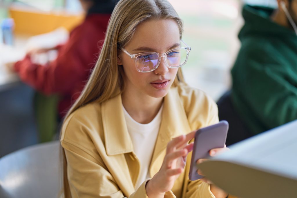 ghosting na poslu gen Z marie Claire