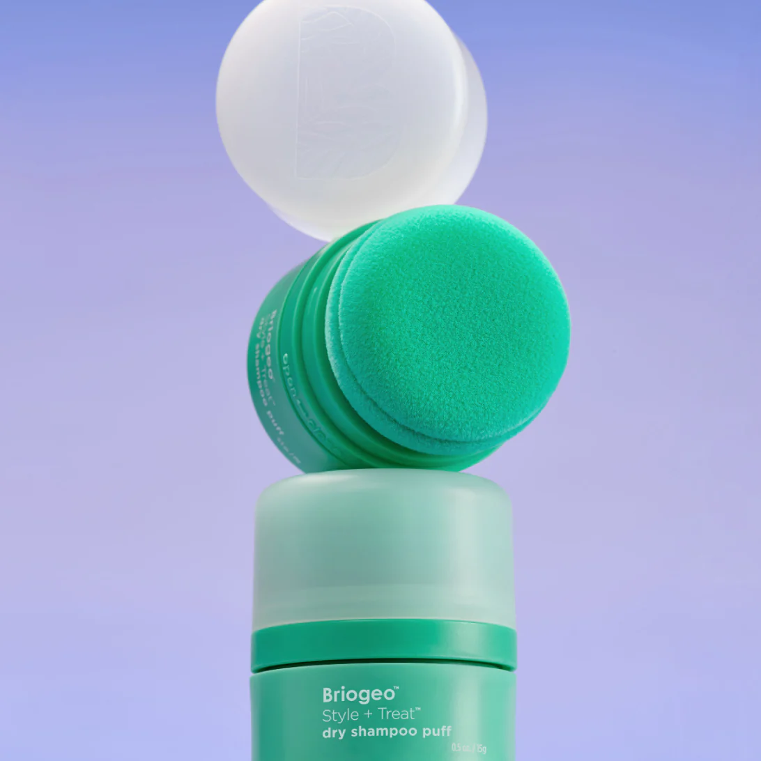 suhi šampon za kosu s tuferom Style + Treat Dry Shampoo Puff marie claire