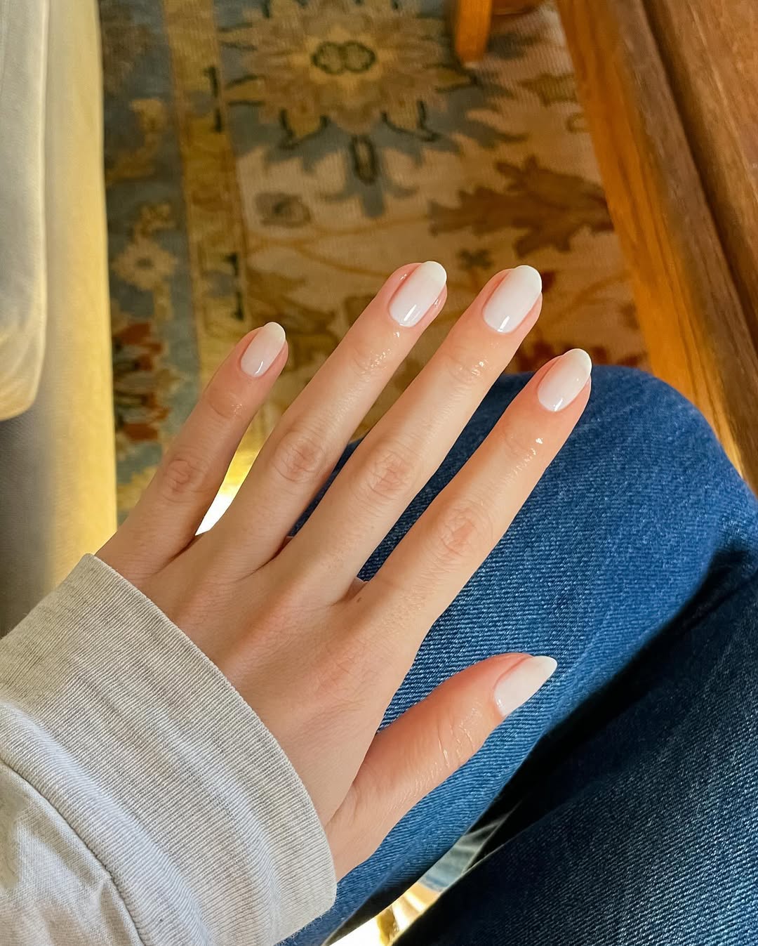 coconut milk manikure coconut manicure