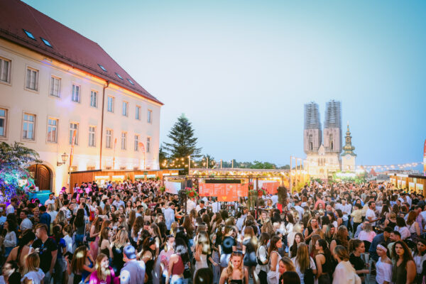Baš Naš festival