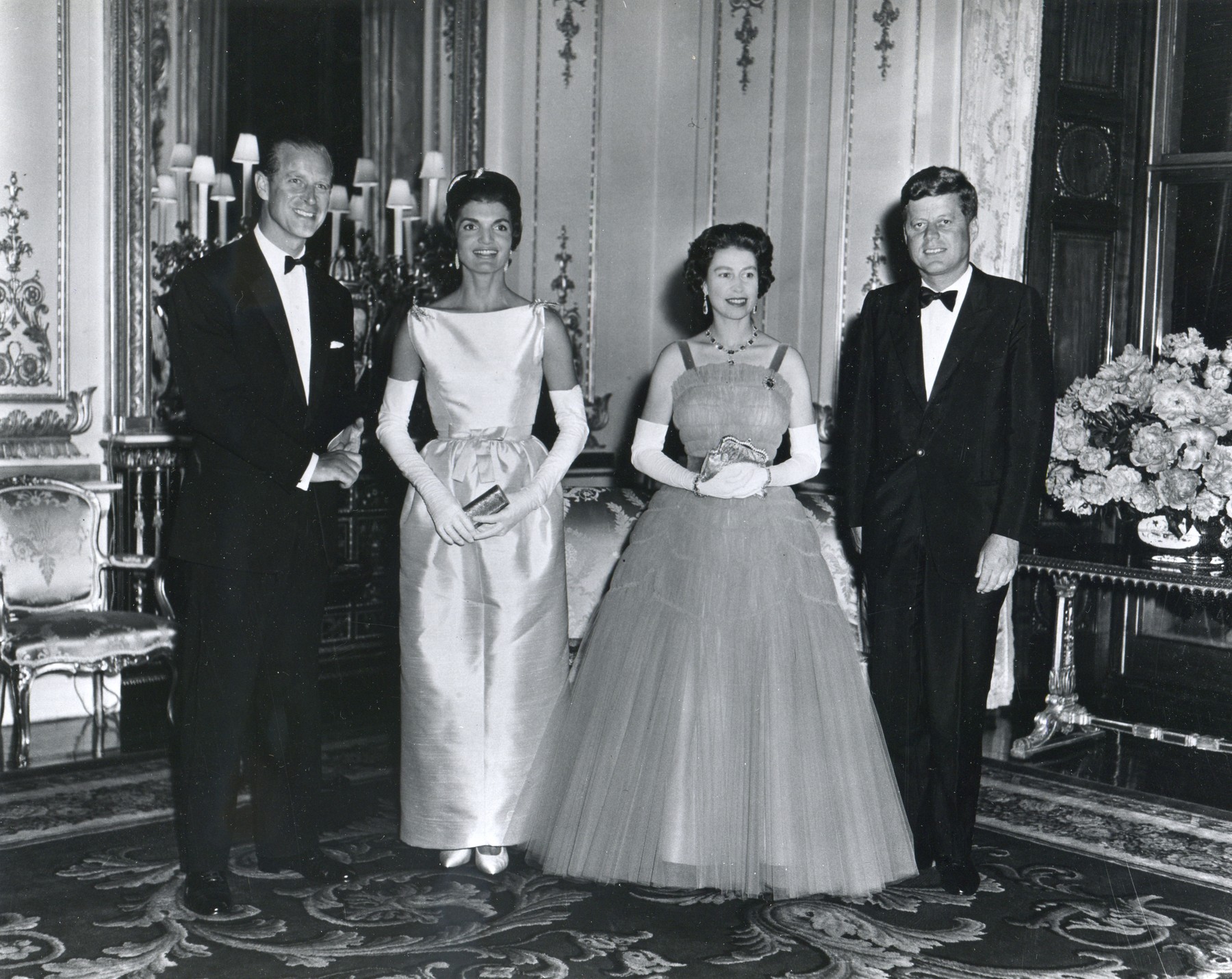 Izložba o modnom nasljeđu kraljice Elizabete II. marie claire hrvatska
