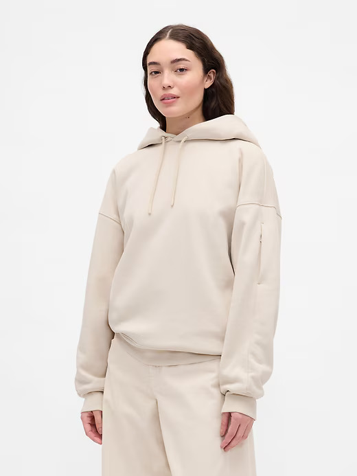 marie claire hrvatska beis GAP hoodie Shay Mitchell
