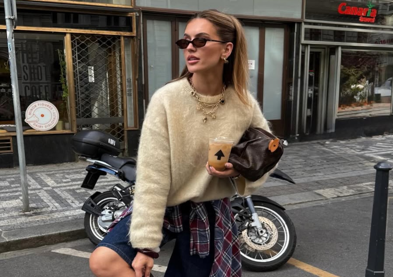 october theory, Marie Claire Hrvatska