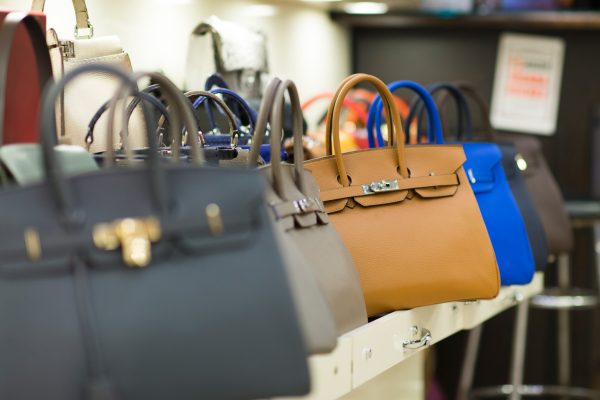 Fake roba na putovanjima, Marie Claire Hrvatska