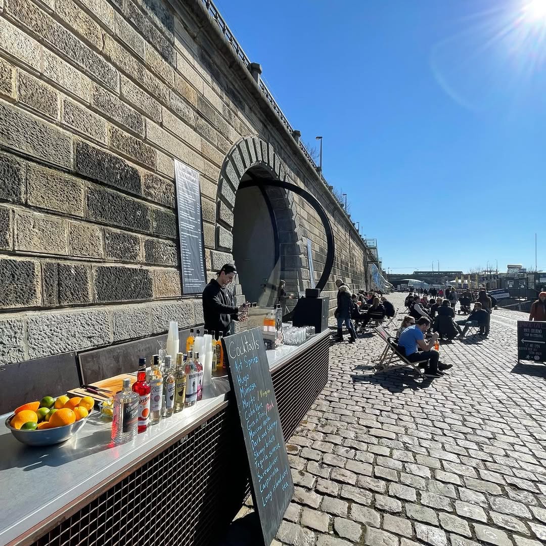 kafić A void u Pragu