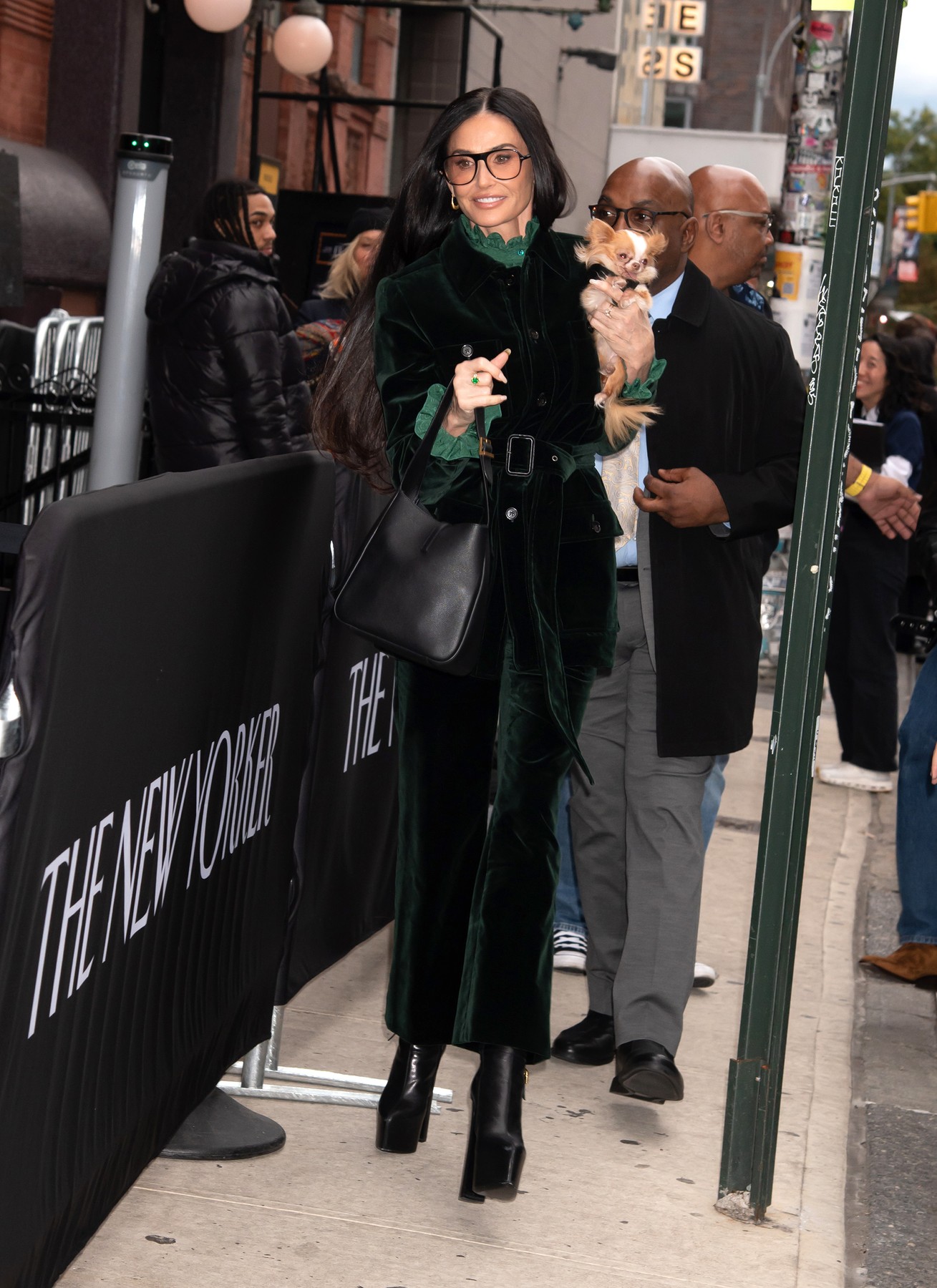 Demi Moore odijelo od baršuna marie claire hrvatska