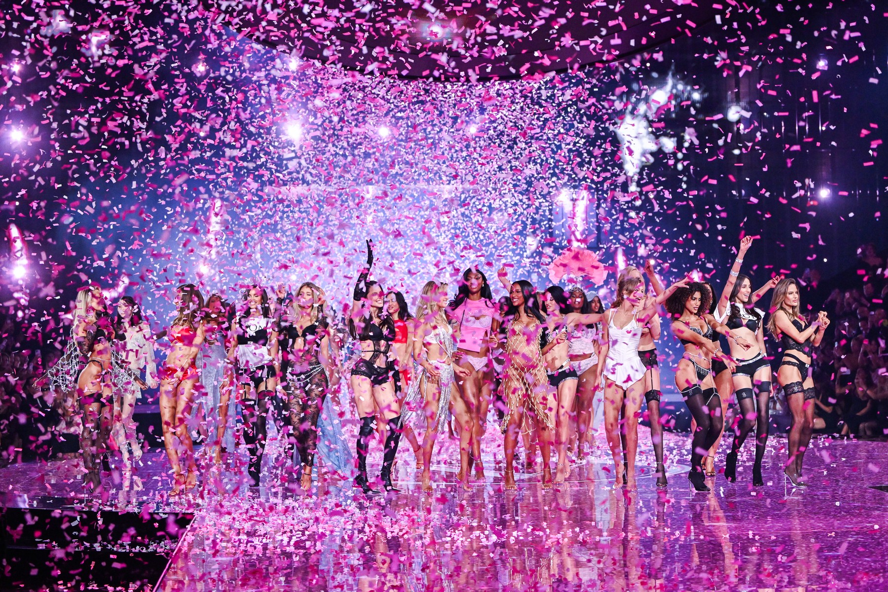 Revija Victoria's Secret 2025