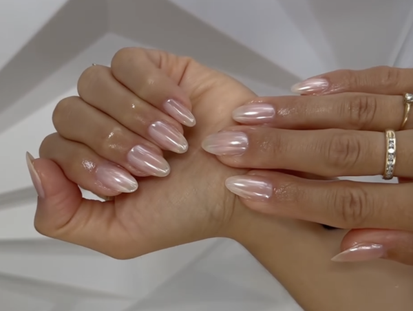 Glass Slipper manikura