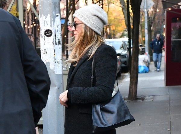 zimski outfit jennifer aniston, Marie Claire Hrvatska