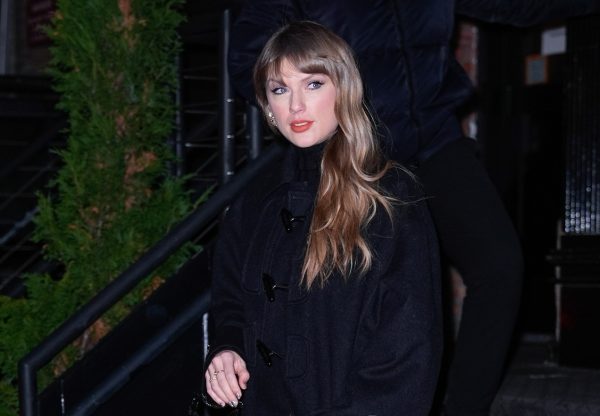 taylor swift crni outfit, Marie Claire Hrvatska