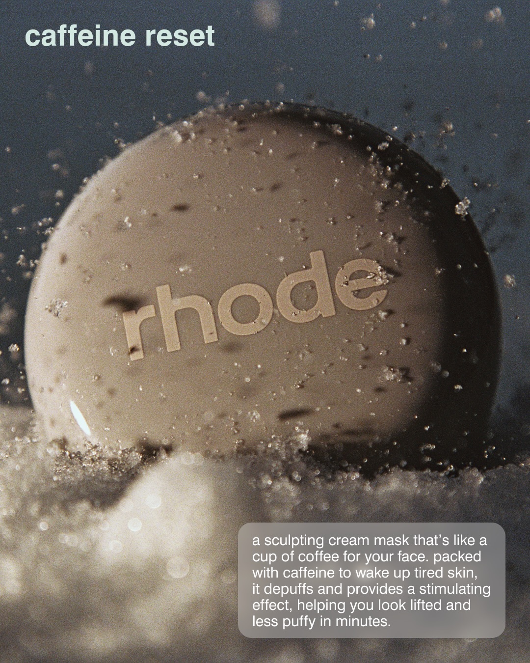 Poput kave za kožu Hailey Bieber predstavila masku za lice Rhode Caffeine Reset
