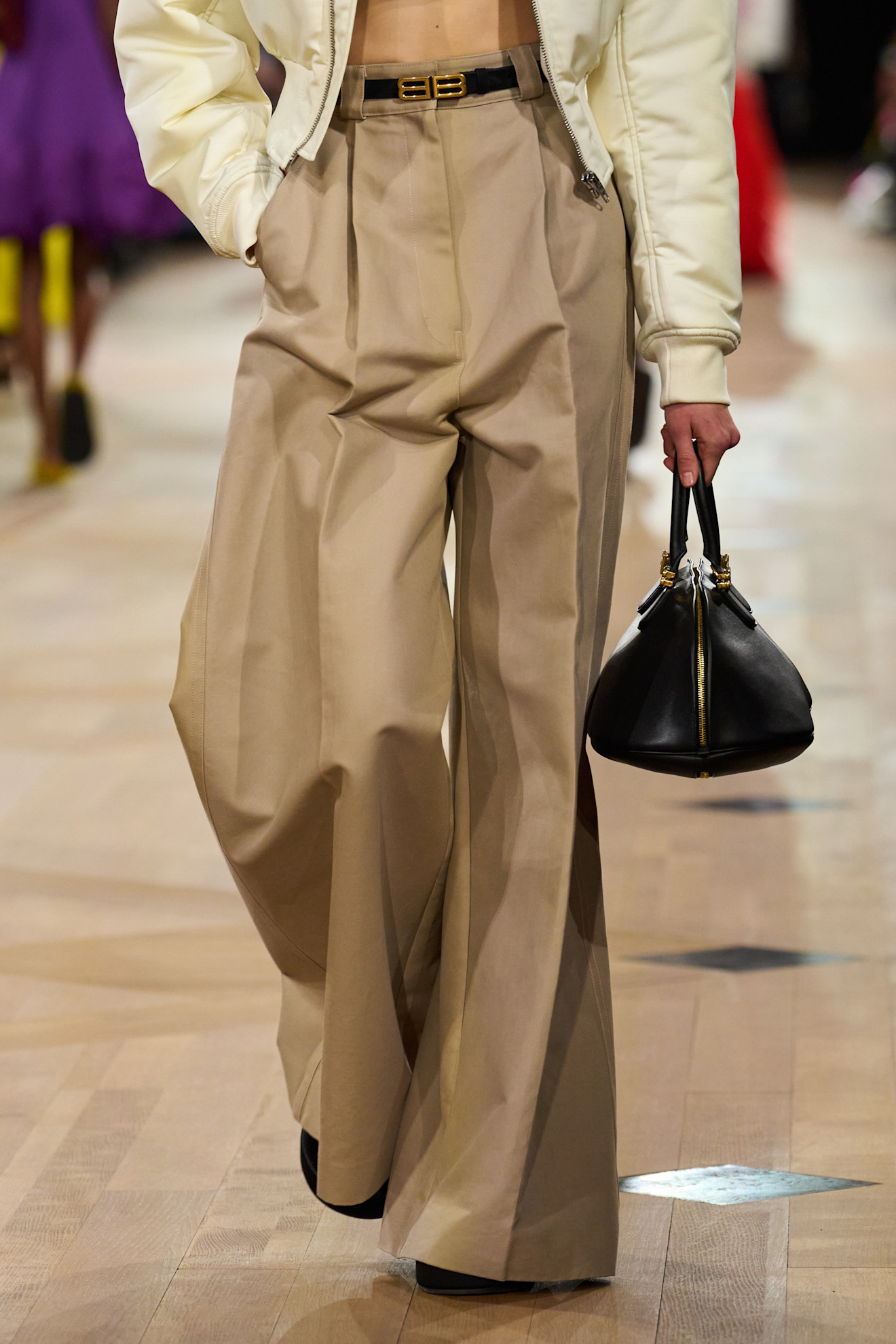 kroj hlača široke hlače trendovi za proljeće 2026