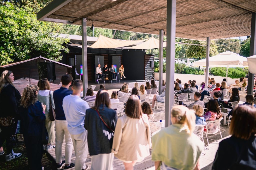 Prvi domaći paneli na Danima komunikacija 2026.