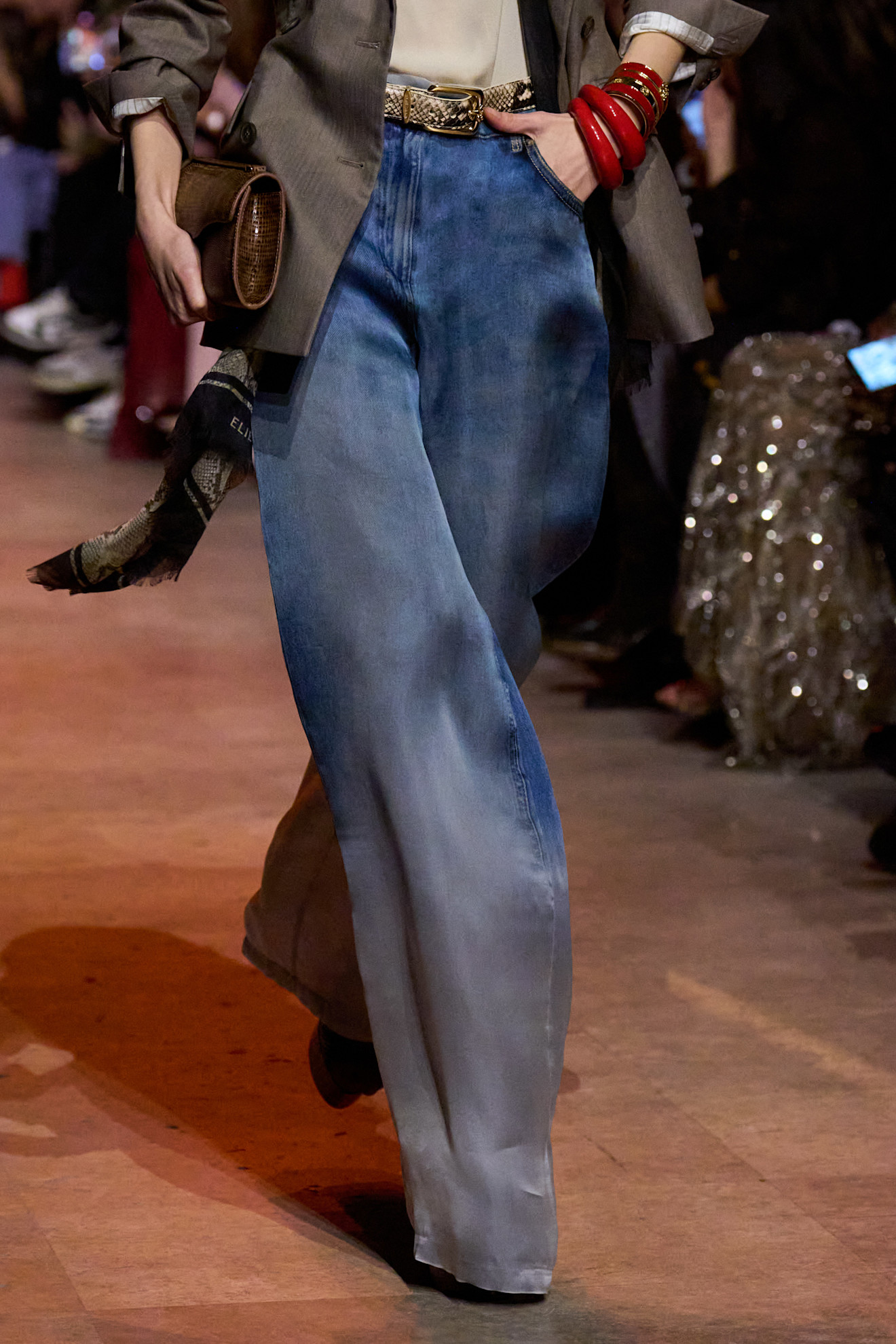 kroj hlača široke hlače trendovi za proljeće 2026