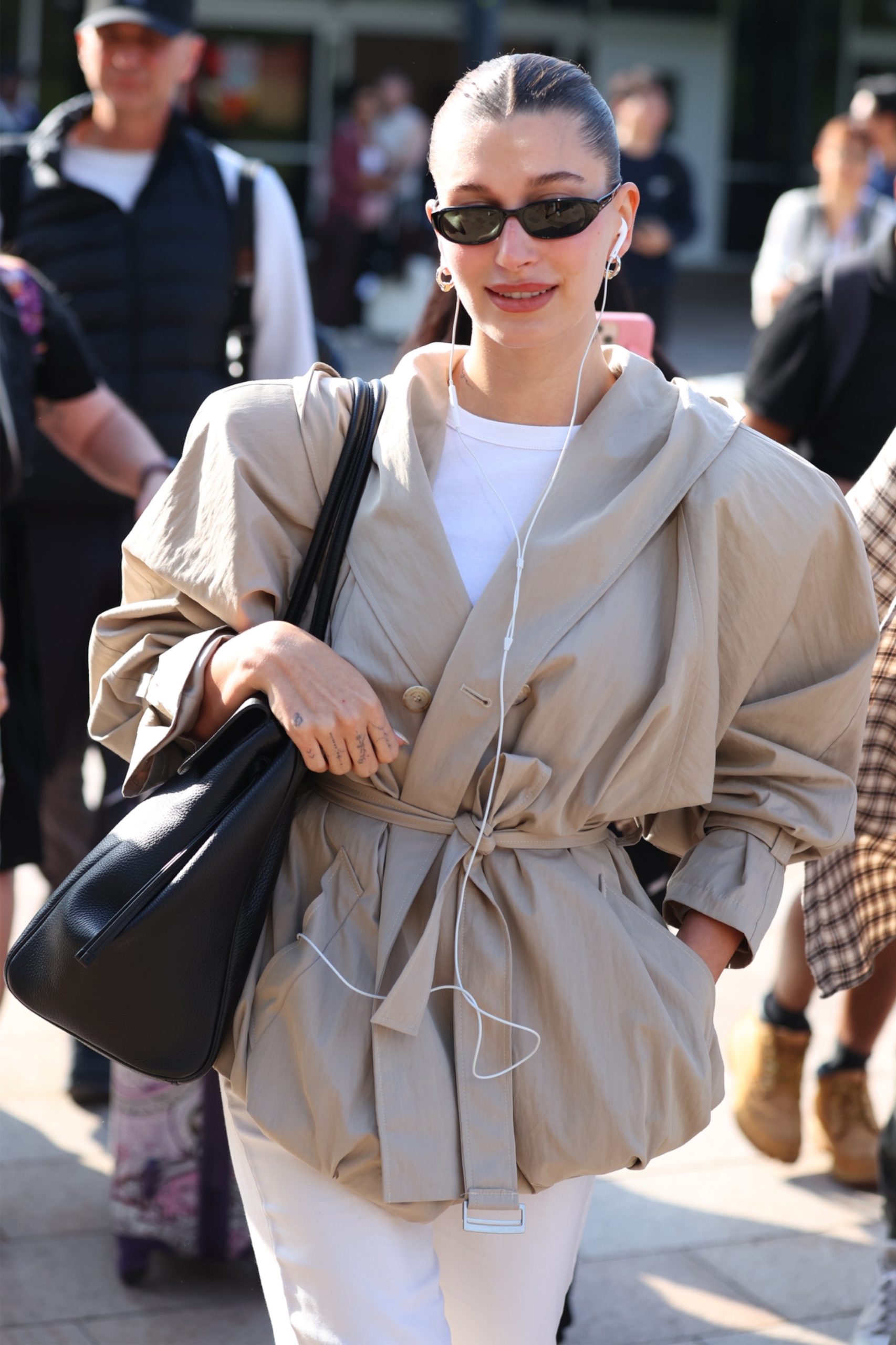 Outfit Hailey Bieber marie claire hrvatska