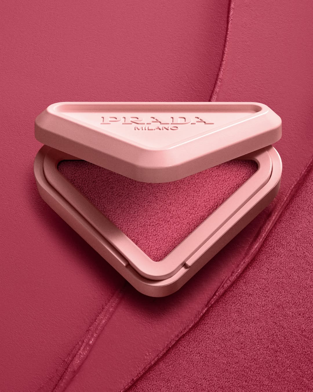 prada beauty rumenilo, Marie Claire Hrvatska