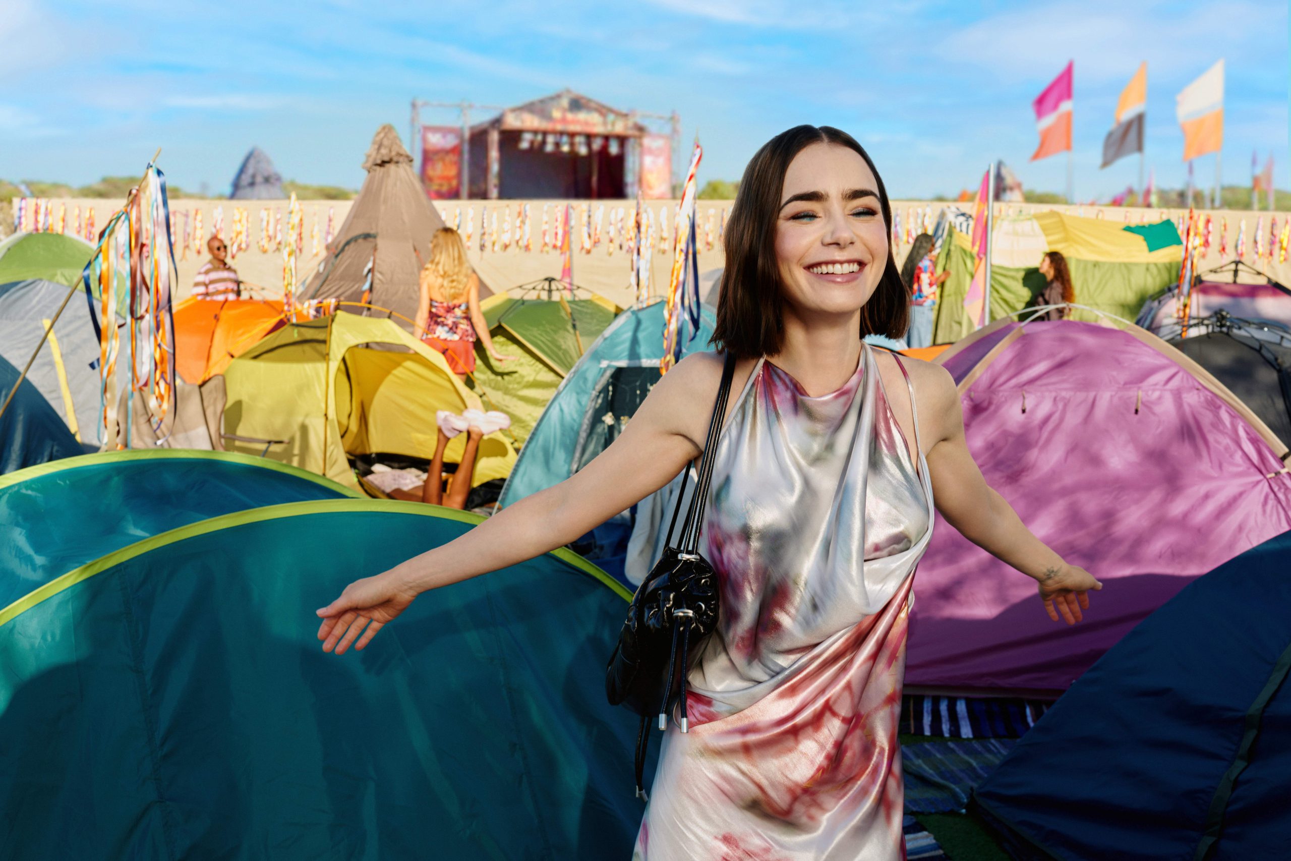 Lilly Collins za Zalando