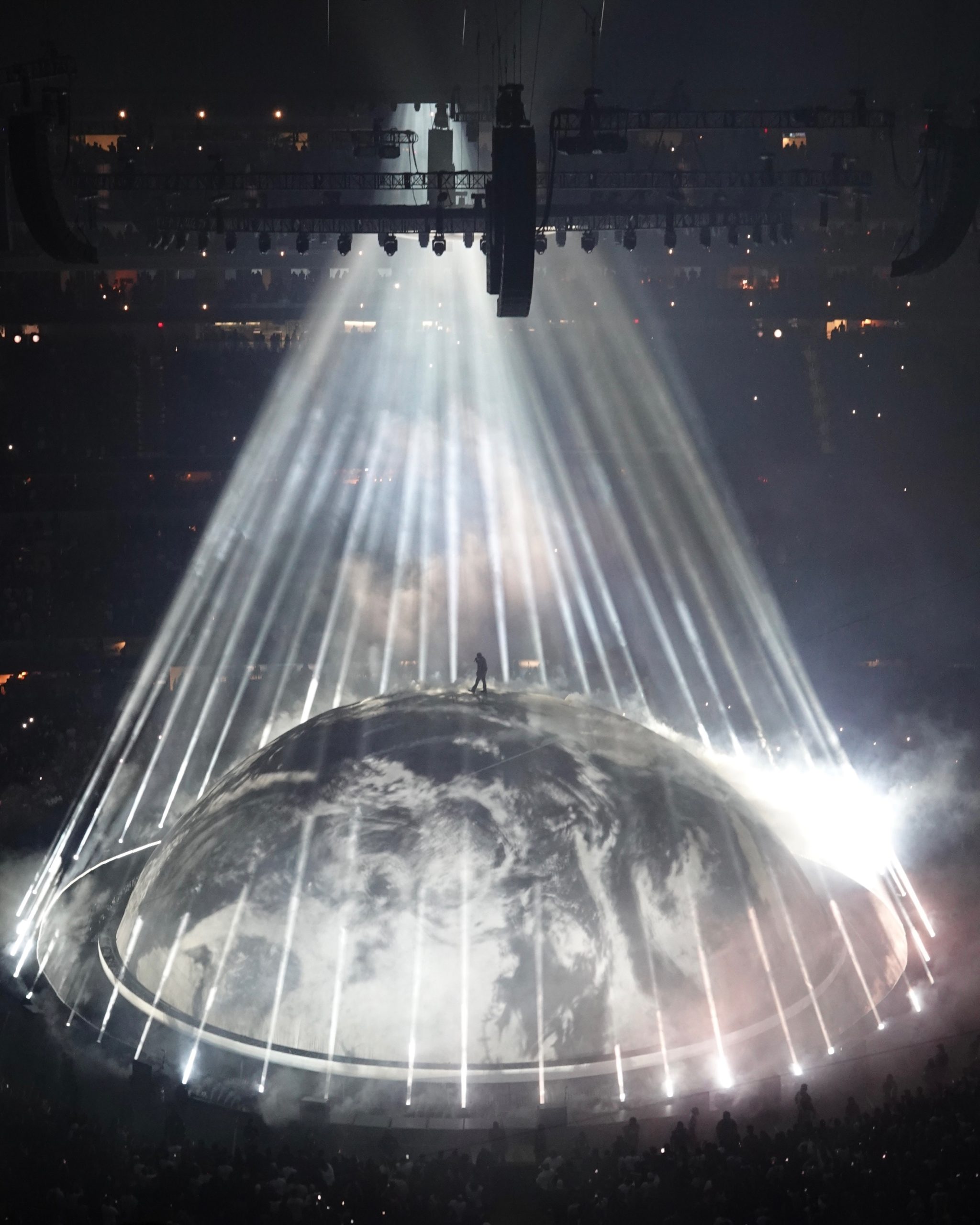 Pozornica Kanyea Westa koncert SoFi marie claire hrvatska