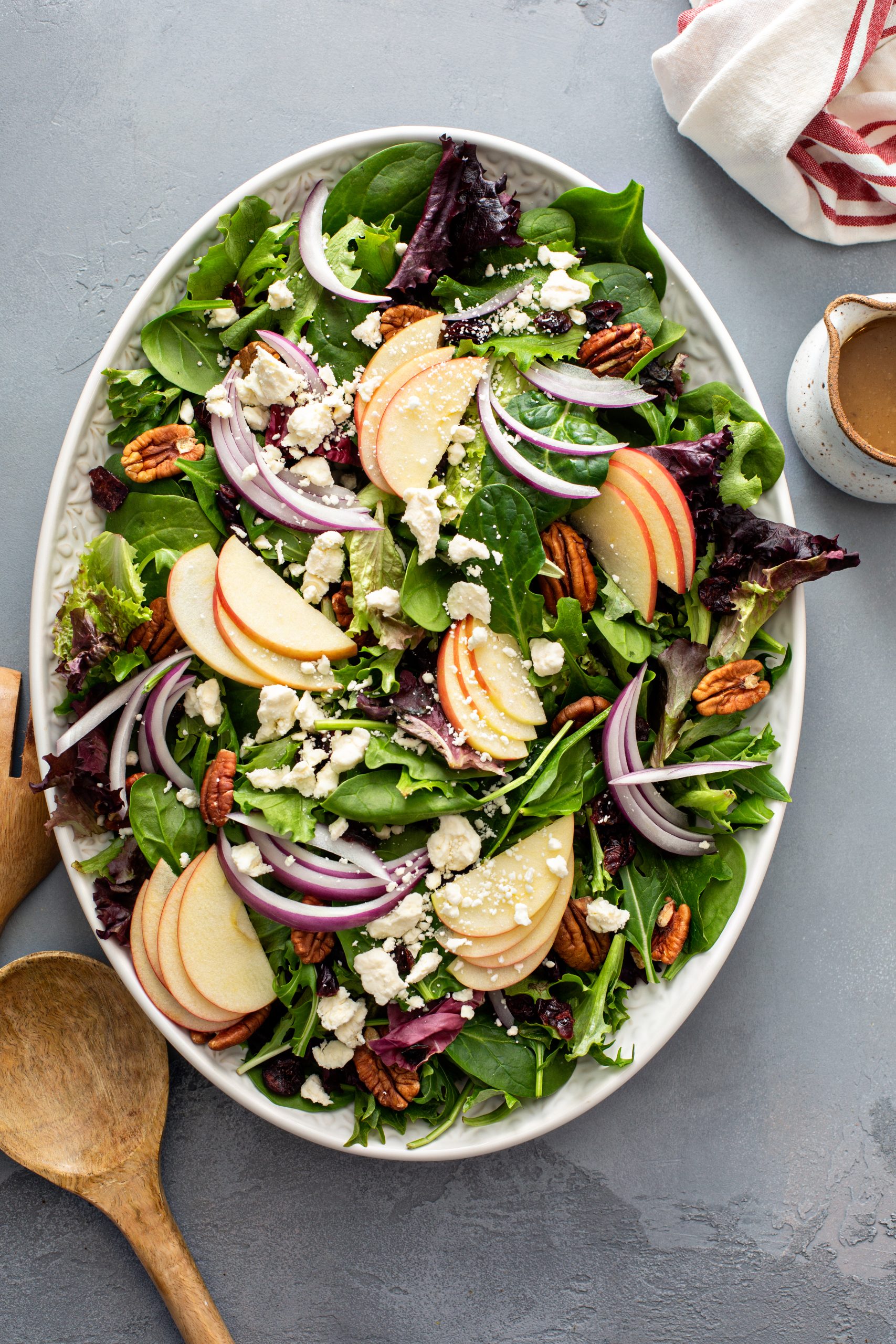 salata s jabukom i lukom marie claire hrvatska