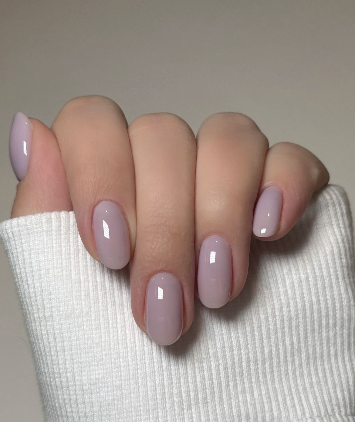 Mauve milk manikura manikure za jesen 2026 marie claire 2026